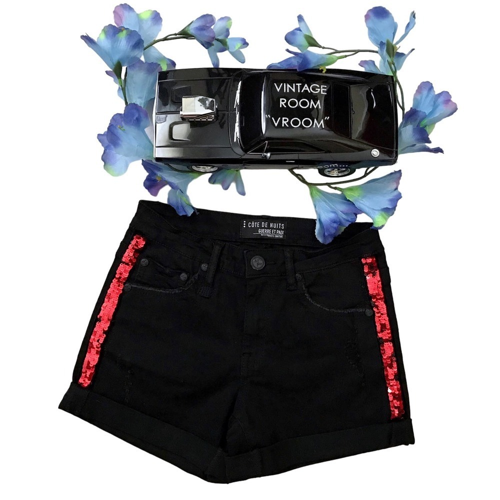 Cote De Nuits NWOT Shorts for Juniors/Women 3/26